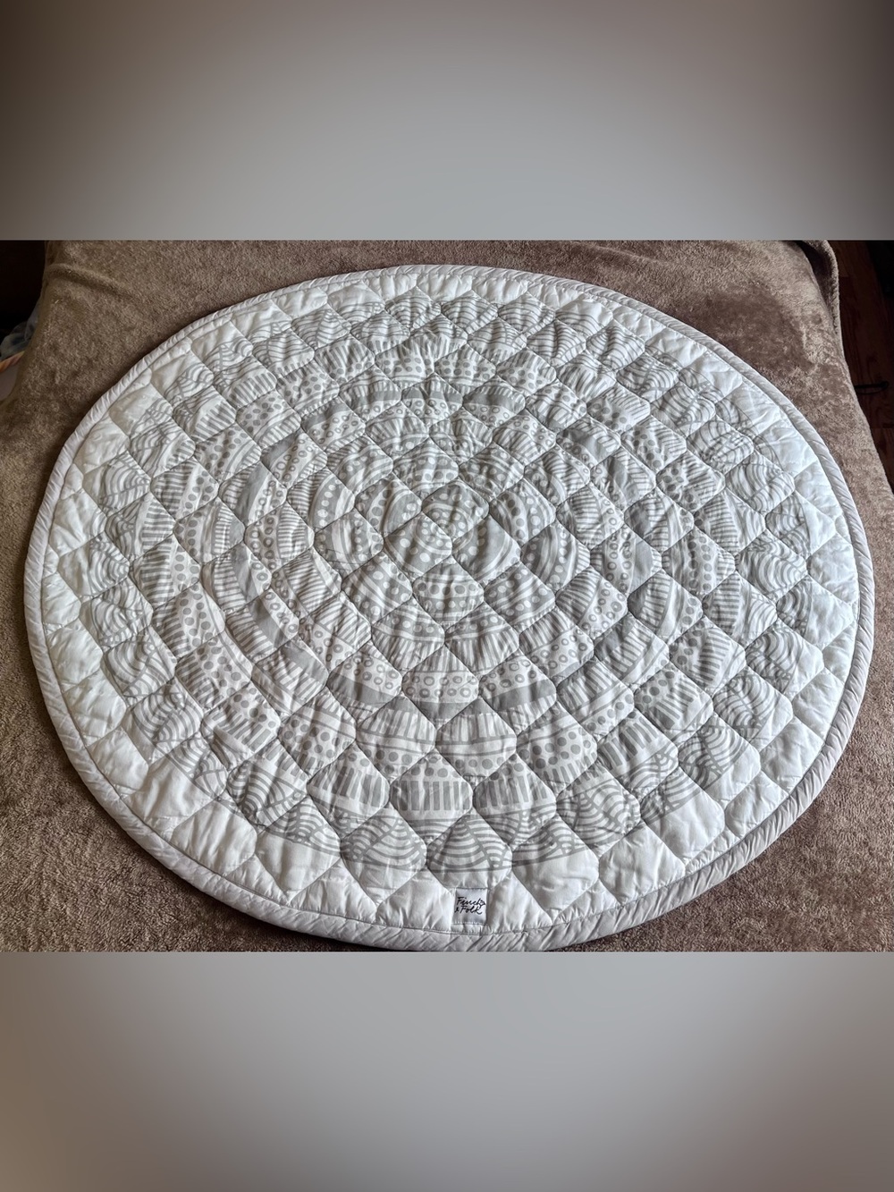 Finch & Folk Organic Cotton Round Quilted Baby Play Mat Grey White 44"